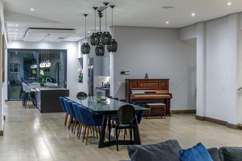 To Let 7 Bedroom Property for Rent in Tokai Western Cape